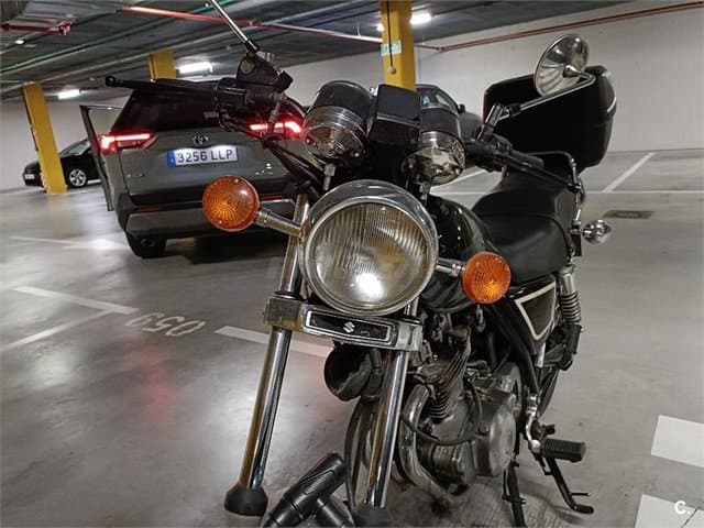 Suzuki GN 250 – Vista 2