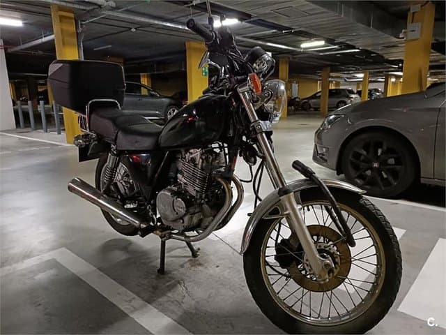 Suzuki GN 250 – Vista 4