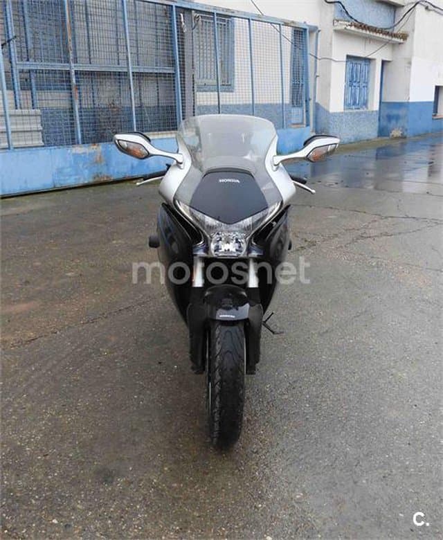 Honda VFR 1200 F – Vista 4