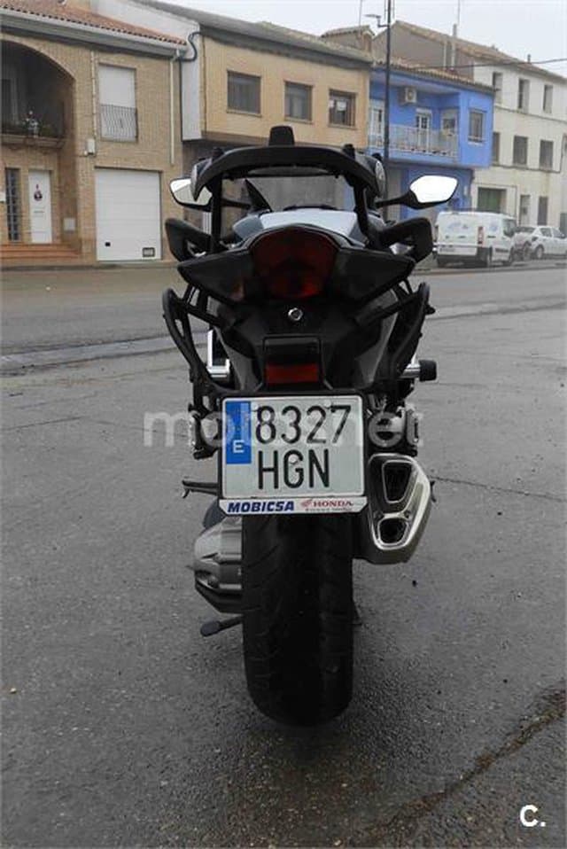 Honda VFR 1200 F – Vista 7