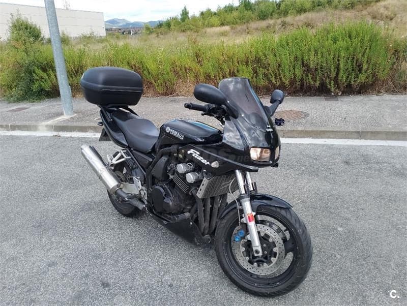 Yamaha FZS 600 Fazer – Vista 1