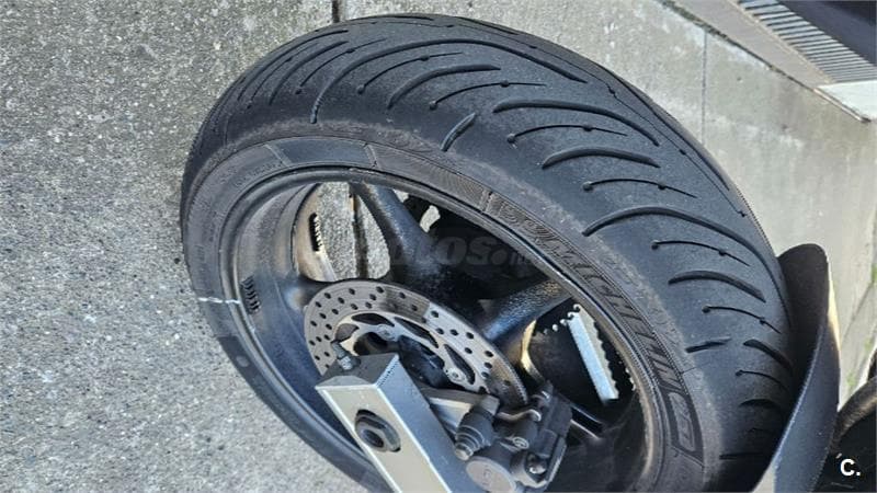 Yamaha FZ6 S – Vista 7