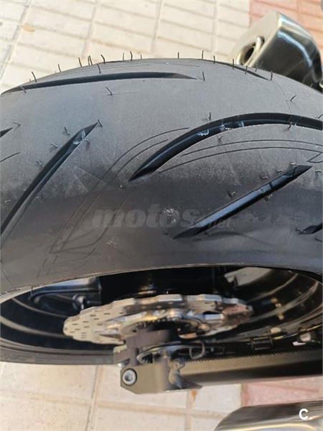 Kawasaki Z 1000 SX – Vista 4