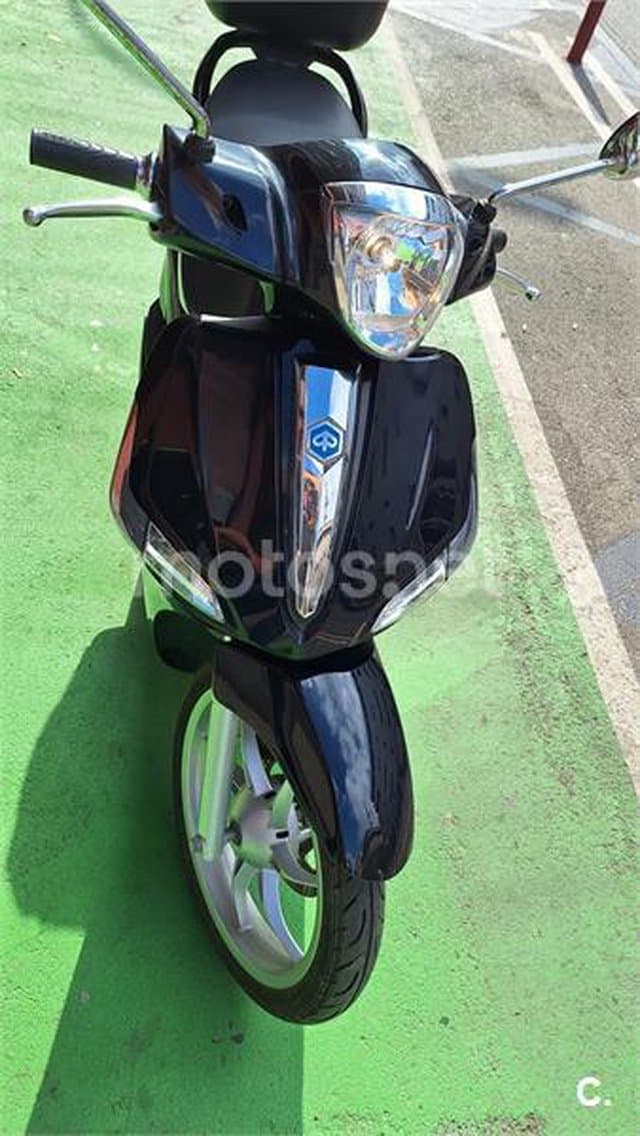 Piaggio LIBERTY 2090 € 2023 Barcelona - 4
