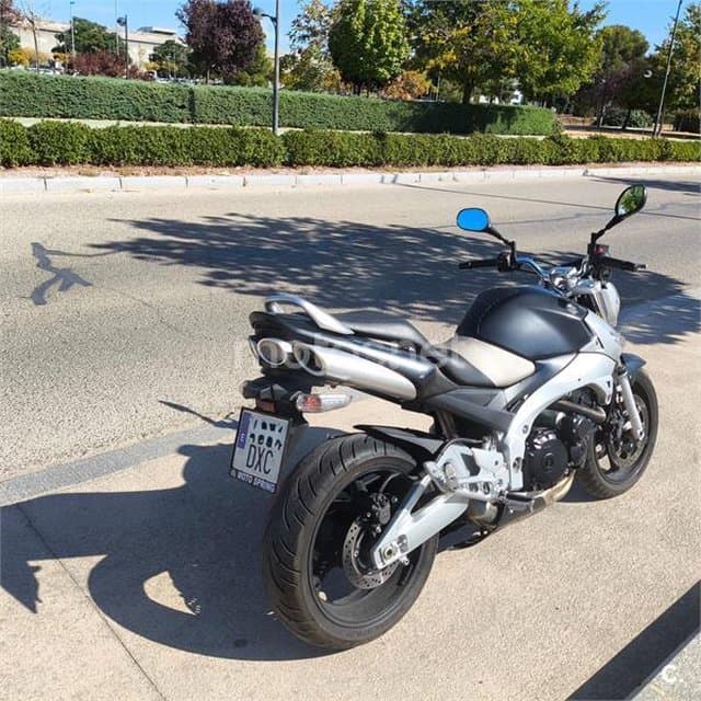 Suzuki GSR 600 2500 € 2007 Albacete - 3