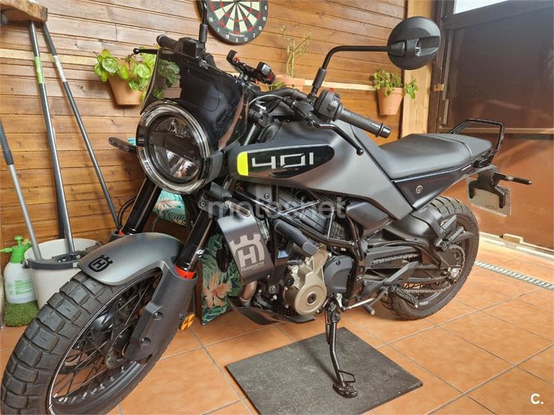 Husqvarna Svartpilen 401 – Vista 2