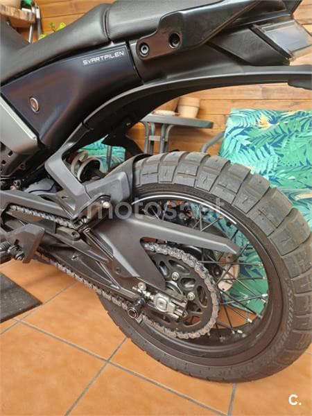 Husqvarna Svartpilen 401 – Vista 9