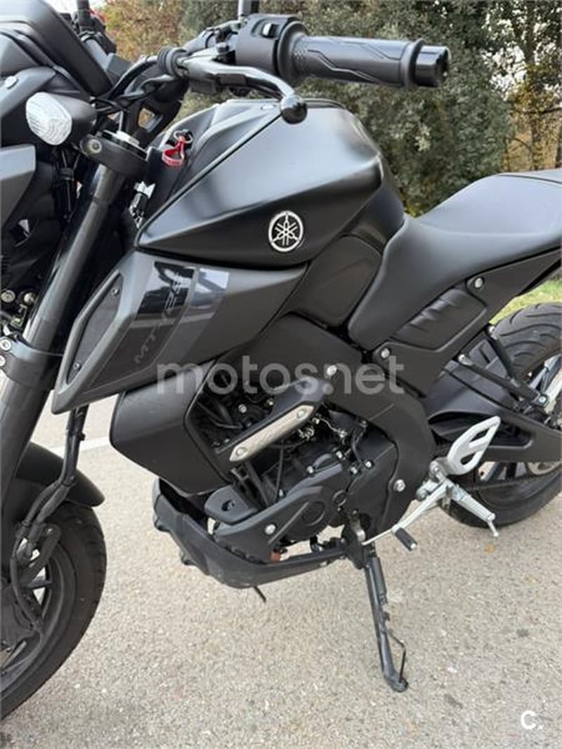 Yamaha MT-125 – Vista 18