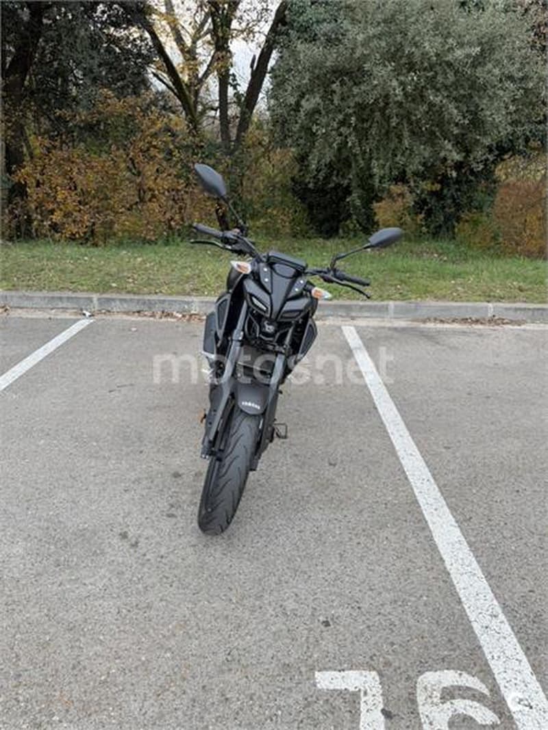Yamaha MT-125 – Vista 3