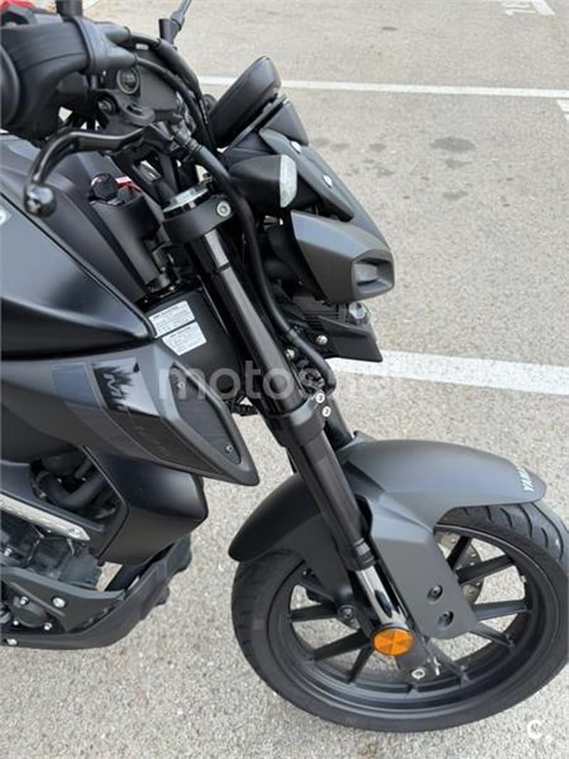 Yamaha MT-125 – Vista 21