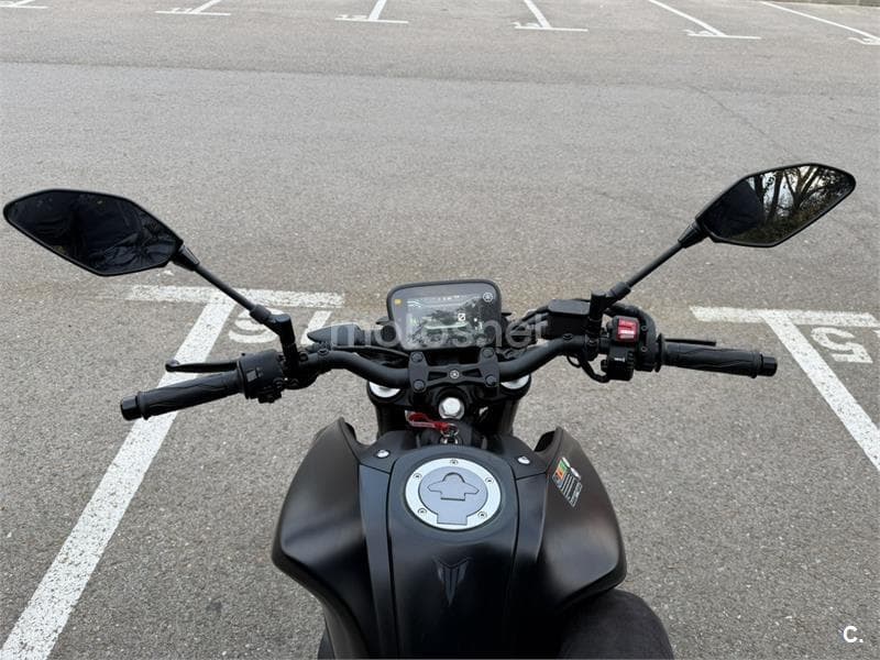 Yamaha MT-125 – Vista 9
