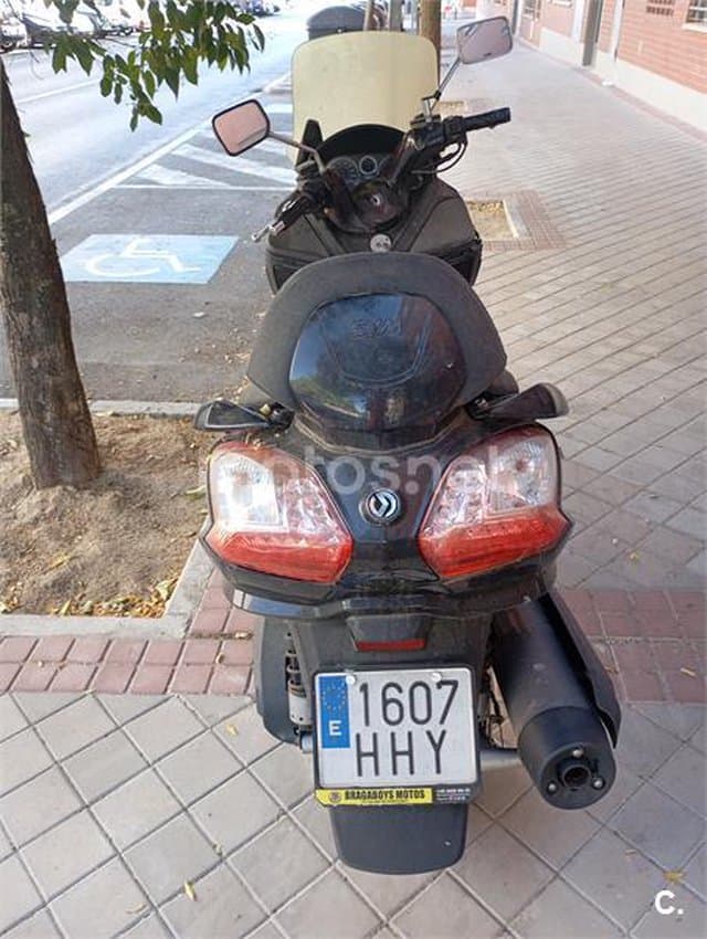 SYM Maxsym 400 – Vista 4