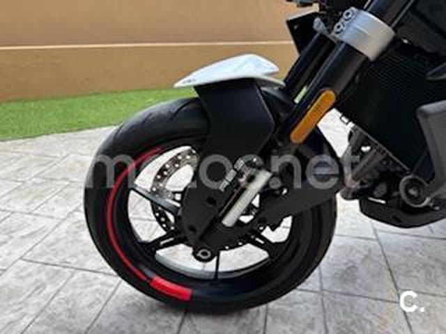 CFMOTO 450 NK 3999 € 2024 Castellón - 10