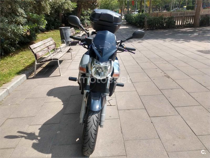 Suzuki GSR 600 – Vista 3