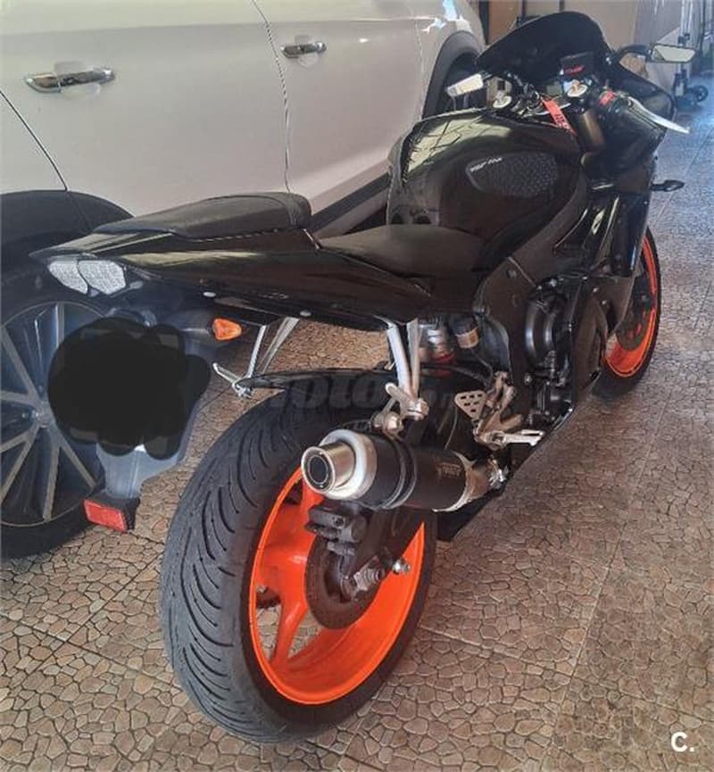 Yamaha YZF R6 – Vista 3