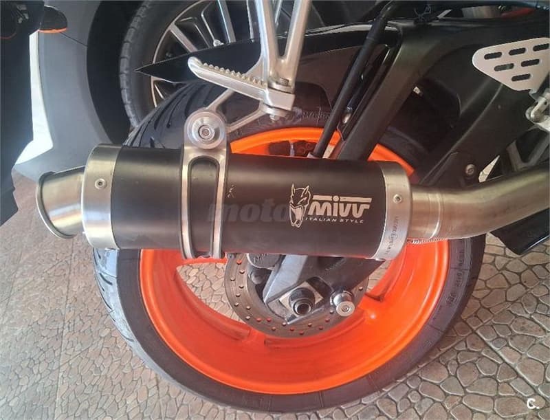 Yamaha YZF R6 – Vista 5