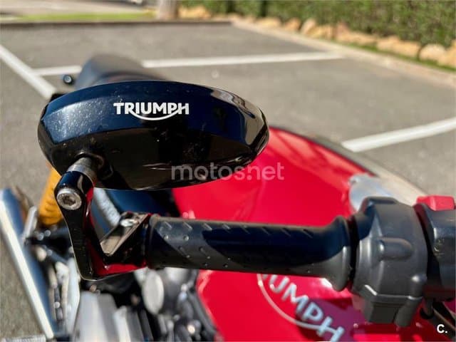 Triumph Thruxton – Vista 12