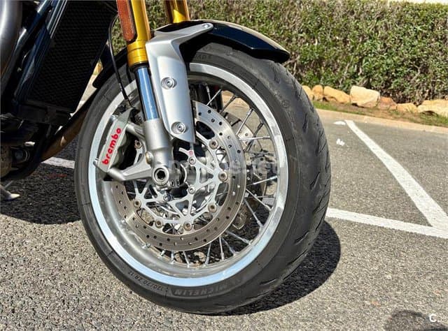 Triumph Thruxton – Vista 5