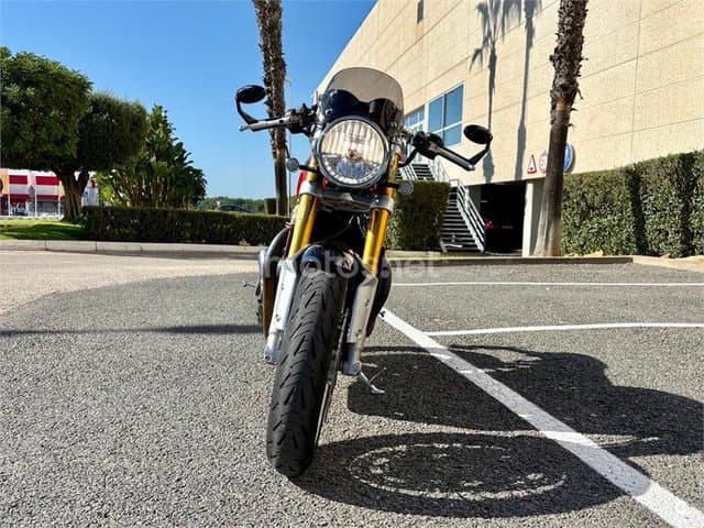 Triumph Thruxton – Vista 6