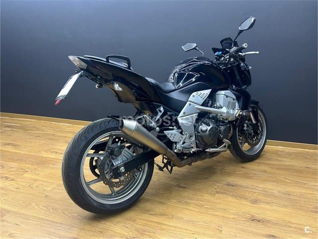 Kawasaki Z 750 – Vista 3