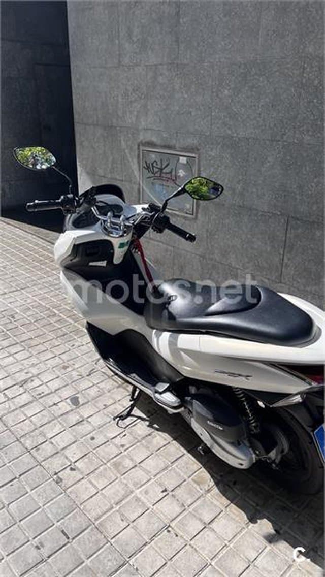 Honda PCX 125 – Vista 2