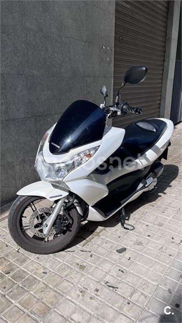 Honda PCX 125 – Vista 4