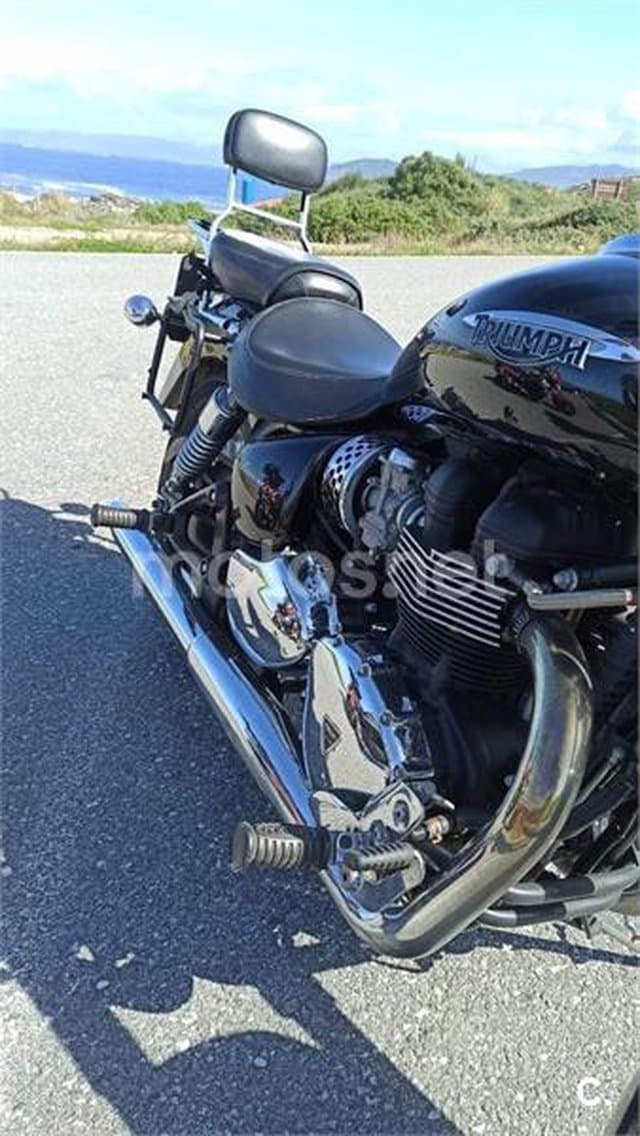 Triumph America 900 6550 € 2011 Pontevedra - 3