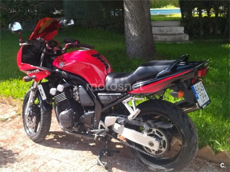 Yamaha FZS 600 Fazer – Vista 4
