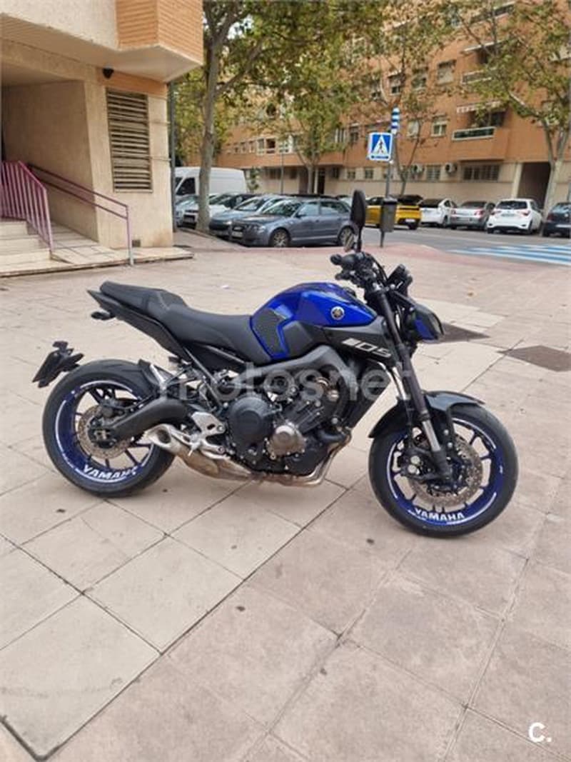 Yamaha MT 09 – Vista 1