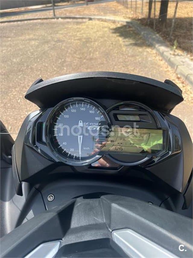 BMW C 650 GT – Vista 7