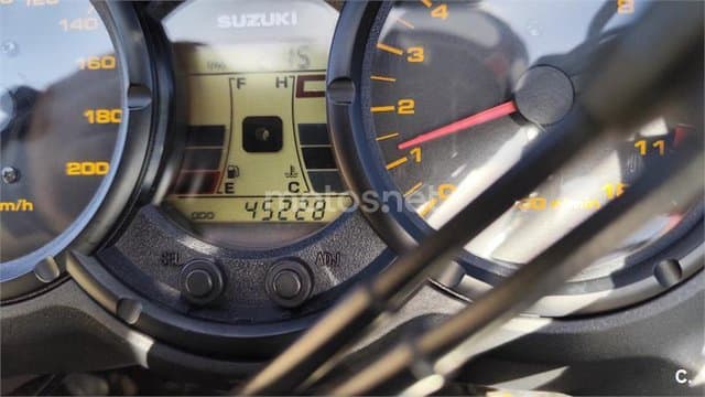 Suzuki V-Strom 650 – Vista 7