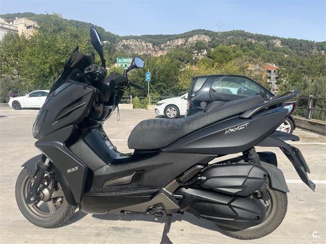 Kymco K-XCT 300i 2000 € 2013 Barcelona - 7