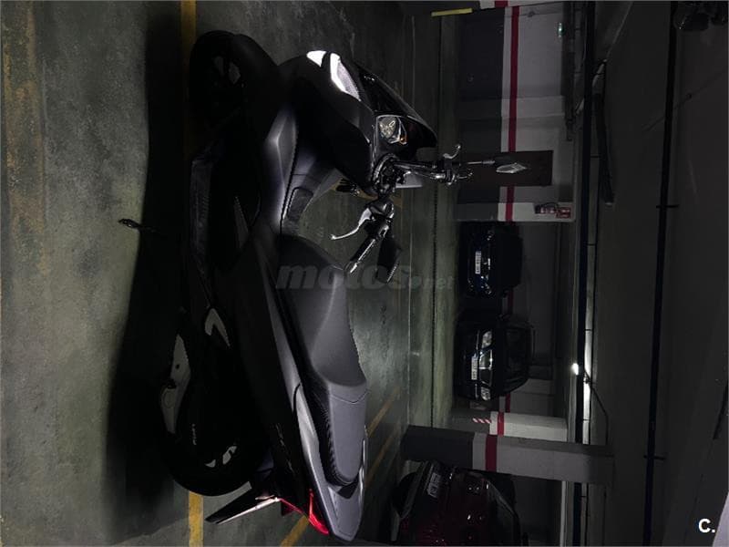 Honda PCX 125 – Vista 3