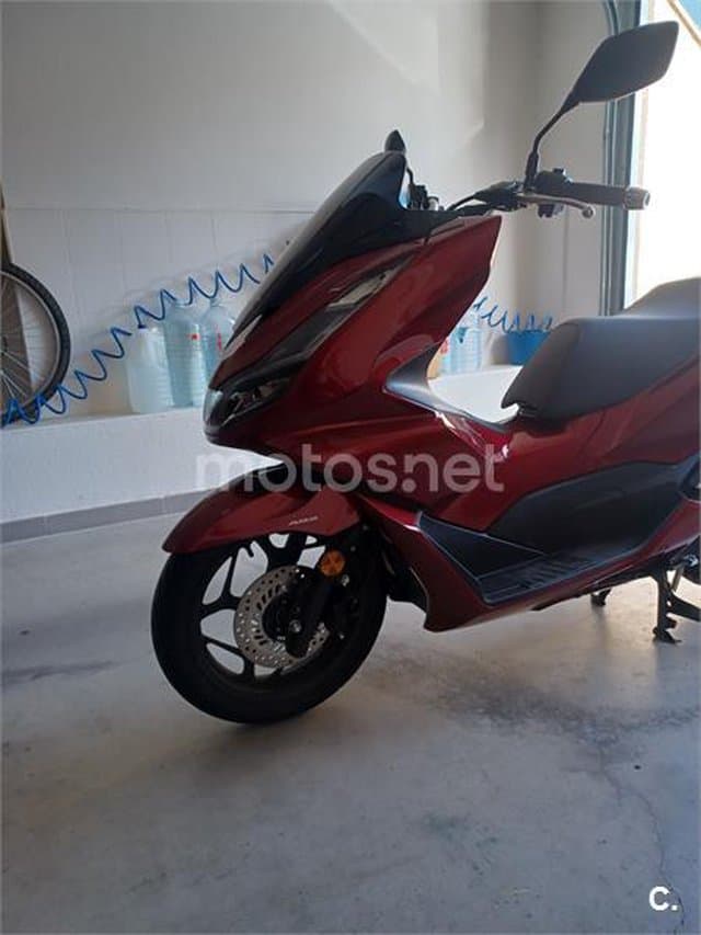 Honda PCX 125 – Vista 3