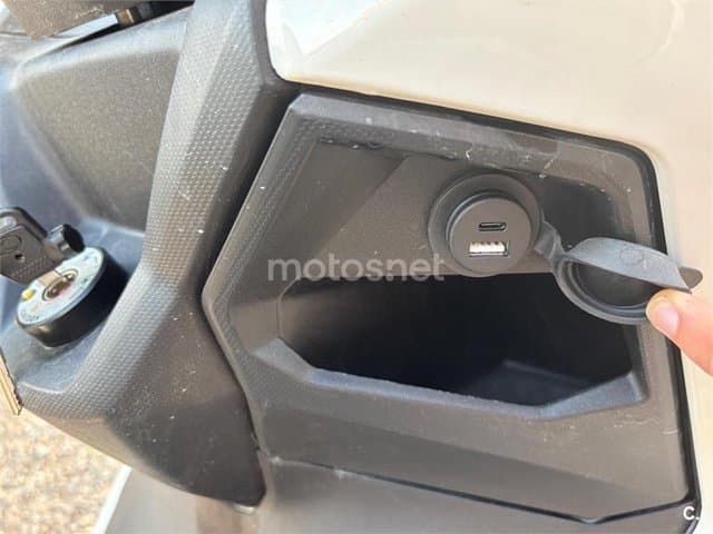 Kymco Sky Town 125 ABS – Vista 3