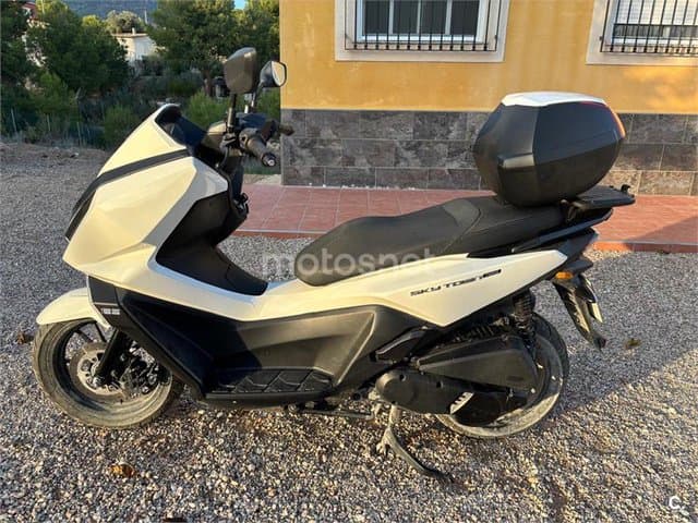 Kymco Sky Town 125 ABS – Vista 4