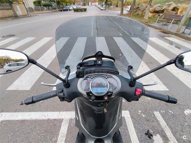 Piaggio Beverly 300 – Vista 5