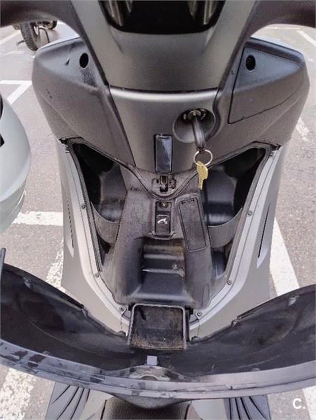 Piaggio Beverly 300 – Vista 8