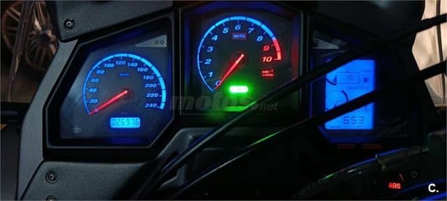 Aprilia ETV 1000 Caponord 4450 € 2007 León - 9