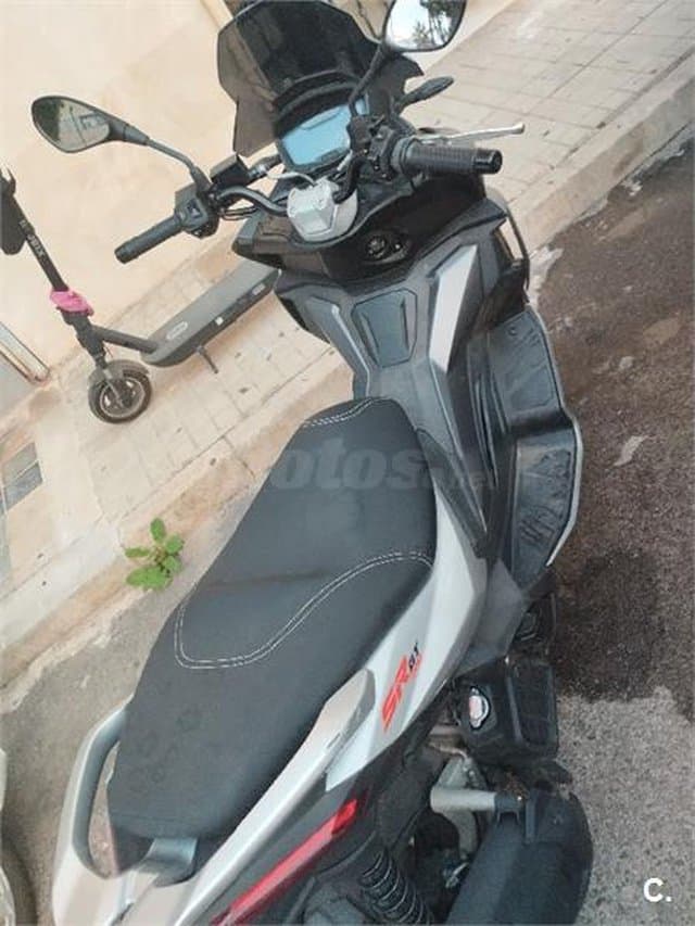 Aprilia SR GT 200 3100 € 2024 Valencia - 6