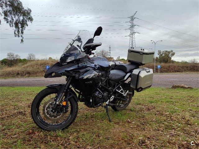 Benelli TRK 502 – Vista 2