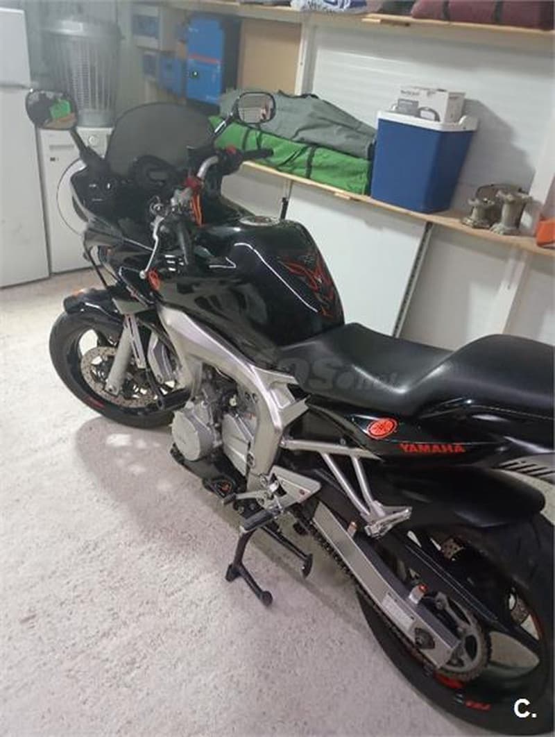 Yamaha FZ6 S – Vista 1