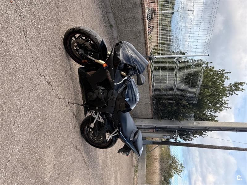 Yamaha YZF R6 – Vista 1