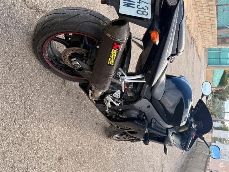 Yamaha YZF R6 – Vista 4