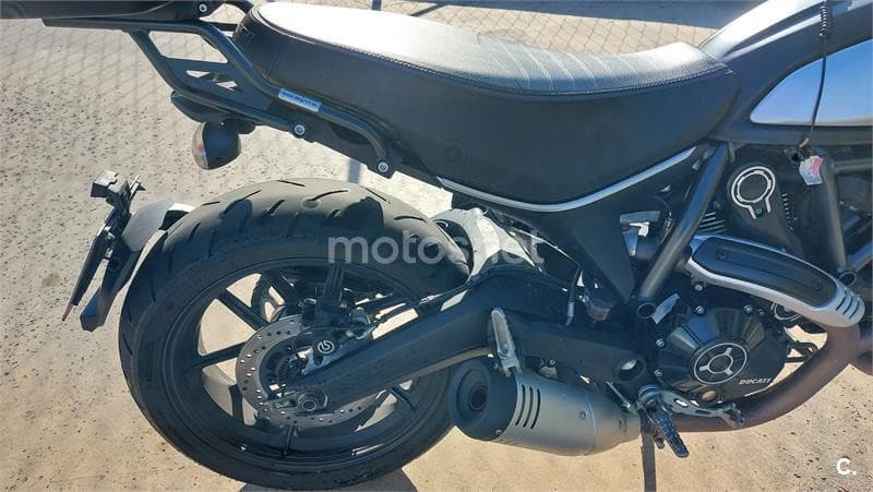 Ducati Scrambler – Vista 4