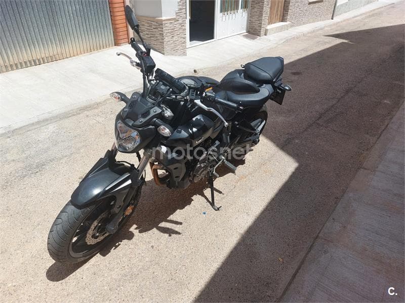 Yamaha MT-07 – Vista 5