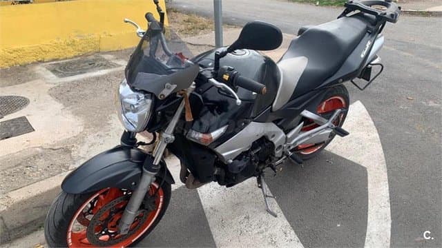 Suzuki GSR 600 – Vista 3