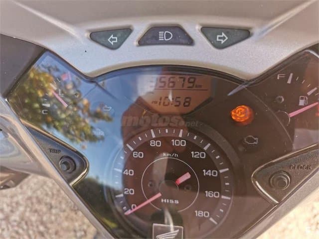 Honda Scoopy SH300i ABS Top Box – Vista 5