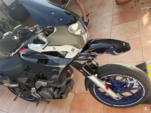Aprilia Pegaso 650 Strada 2300 € 2007 Valencia - 3