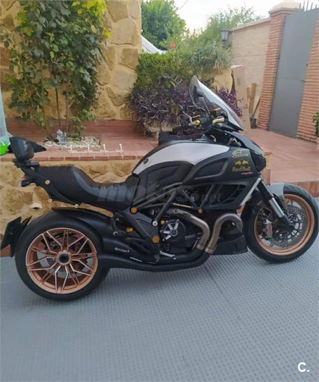 Ducati DIAVEL Strada 11.990 € 2013 Granada - 8